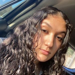 Meet your Posher, Jenae